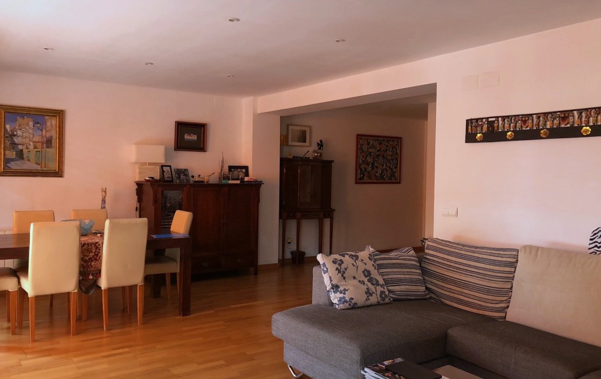 Muebles salon comedor del Piso en venta de Callosa de Ensarria- lema asesores